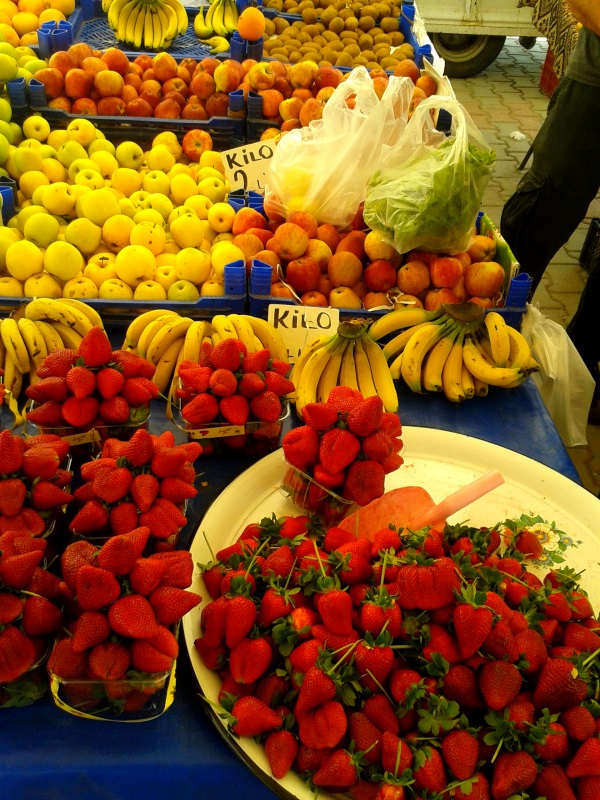 базар в махмутларе, рынок в махмутларе, овощи в махмутларе, фрукты в махмутларе